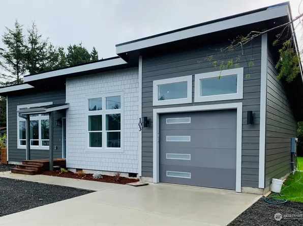 103 Pacific Boulevard NW, Ocean Shores, WA 98569