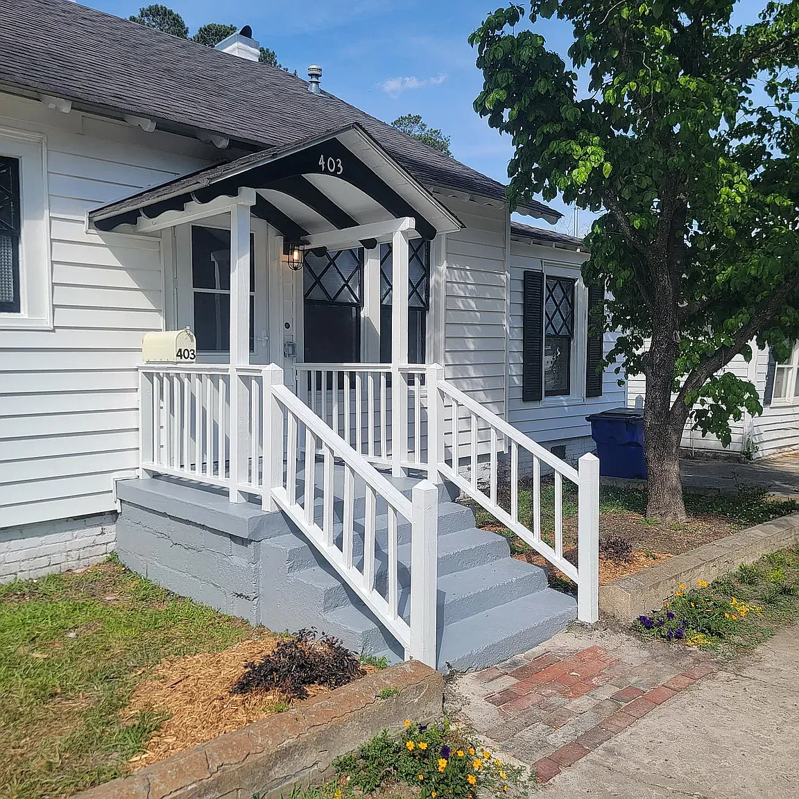 1 bed, 1.5 bath, $1,250 — Photo 2