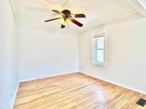 4th image of 348 N Central Ave