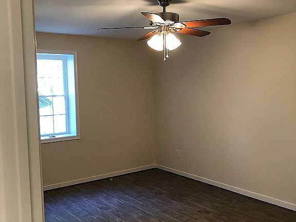 2nd image of 8027 Kenmore Dr