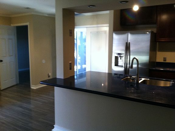2nd image of 201 Oak Park Dr