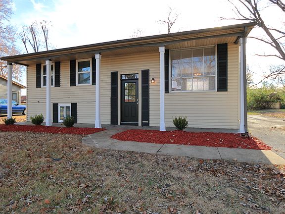 2nd image of 1332 Columbus Dr