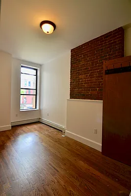 Rented by Rental Solutions Inc | media 28