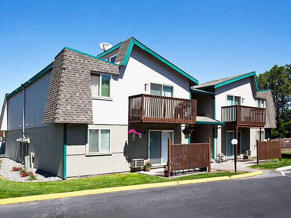 TowerApartments_Hermiston_OR_Porch