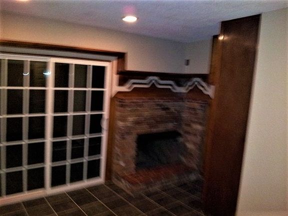 5th image of 4151 Harlan Ave
