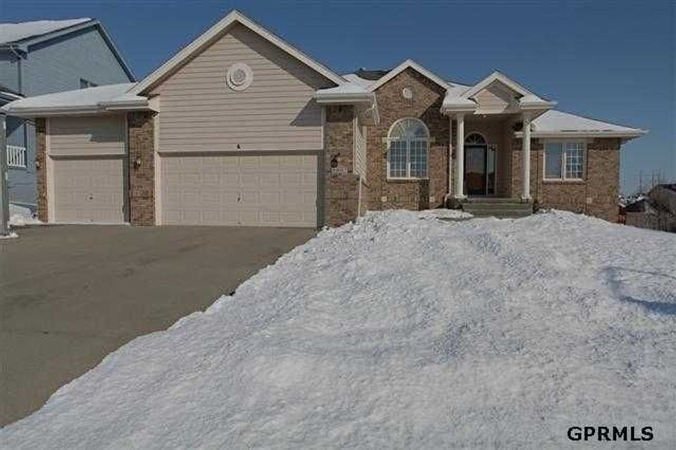 1st image of 8807 S 97th Ave