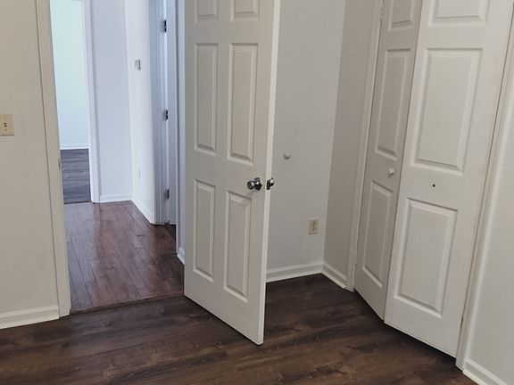 5th image of 801 S 13th St