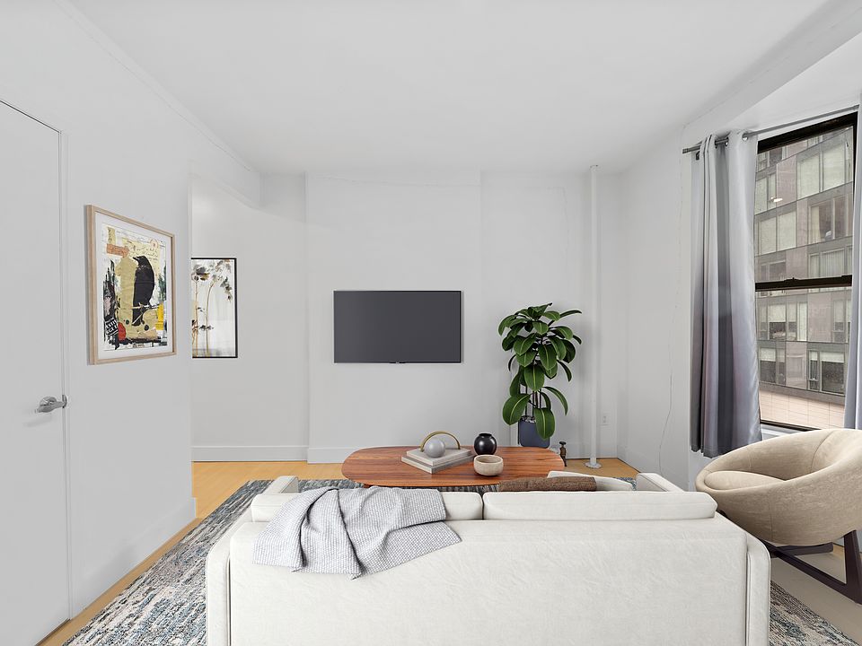 1st image of 1264 Lexington Ave APT 4N