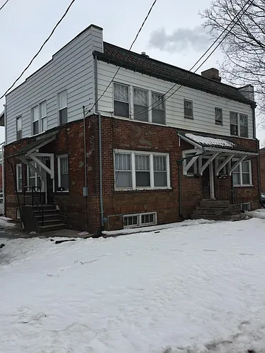 407 Bowery St Photo 1