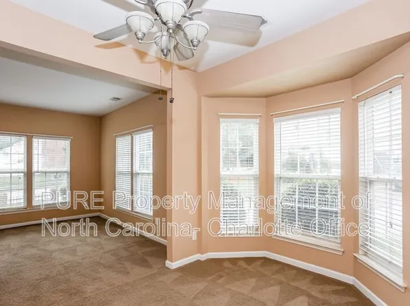18040 Delmas Dr, Cornelius, NC 28031