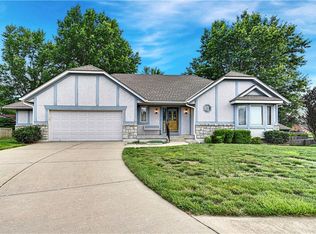 1125 SW 8th Ter, Lees Summit, MO 64081