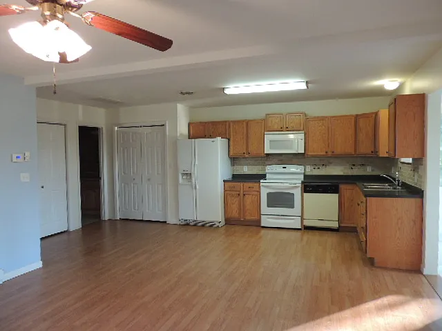 27109 Fitzgerald Rd photo 1