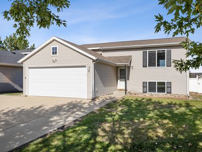 78 Evergreen Cir, West Fargo, ND, 58078
