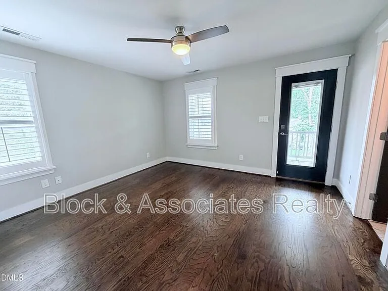 1023 Brighton Rd — Photo 12