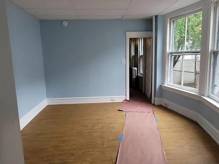 324 Spring St #1 — Photo 32
