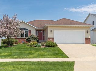 2674 Kenosha Ln NW, Rochester, MN 55901