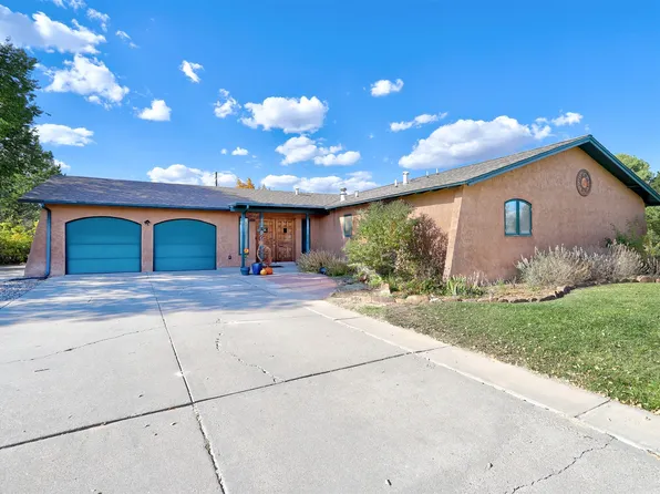 160 Kendall Dr, Los Alamos, NM 87547