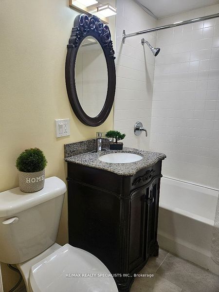 Toronto House for rent - 1 Bedroom — photo 13