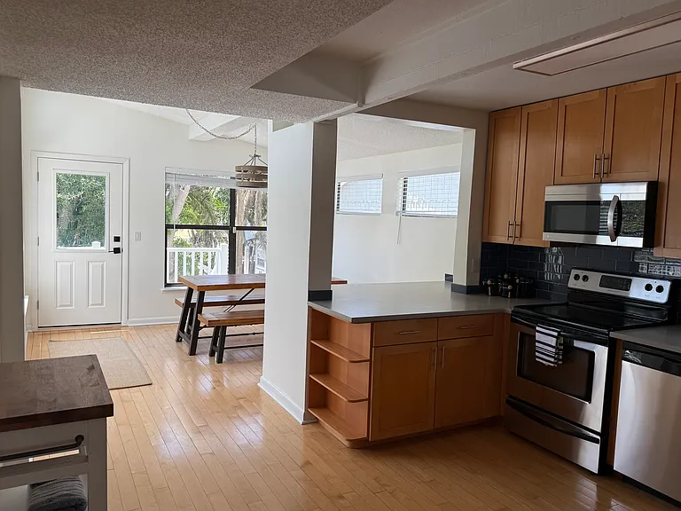 51 84th Ave — Photo 24