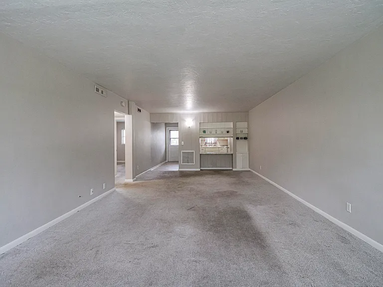 677 Royal Palm Blvd #12 — Photo 4