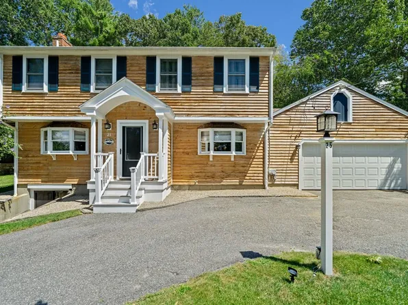 25 Pine Cir, Pembroke, MA 02359