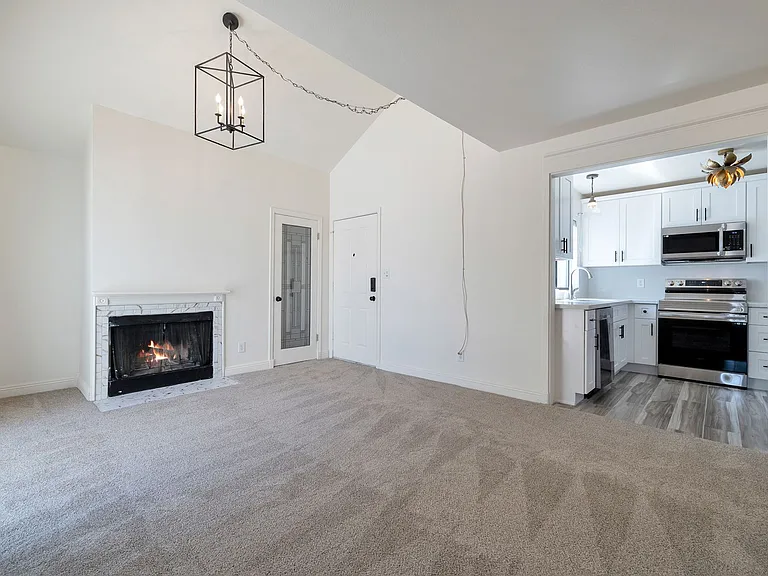 10115 E Mountain View Rd #2035 — Photo 5