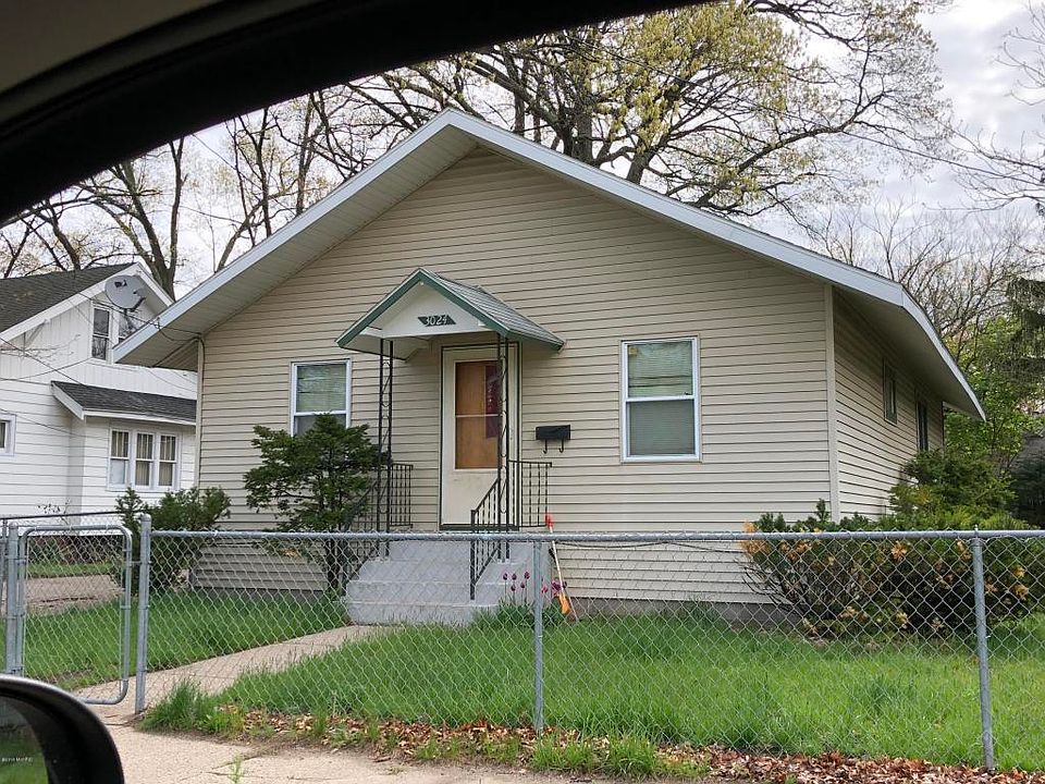 2nd image of 3024 Jefferson St