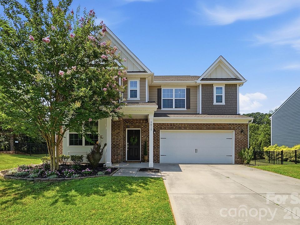 1st image of 9815 Caledenia Dr