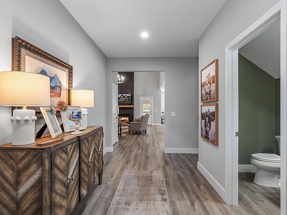 3rd image of 8878 Silver Maple Dr