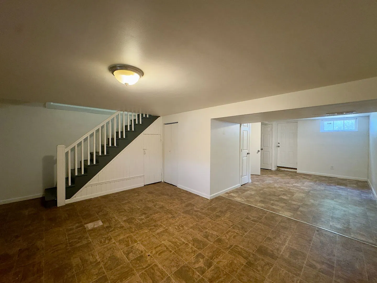 Charming 3BD/1.5BA Townhome w/ In-Unit Laundry in New Northwood, MD! — Photo 3