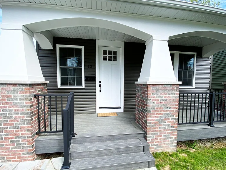 12 S Shannon Ave — Photo 2