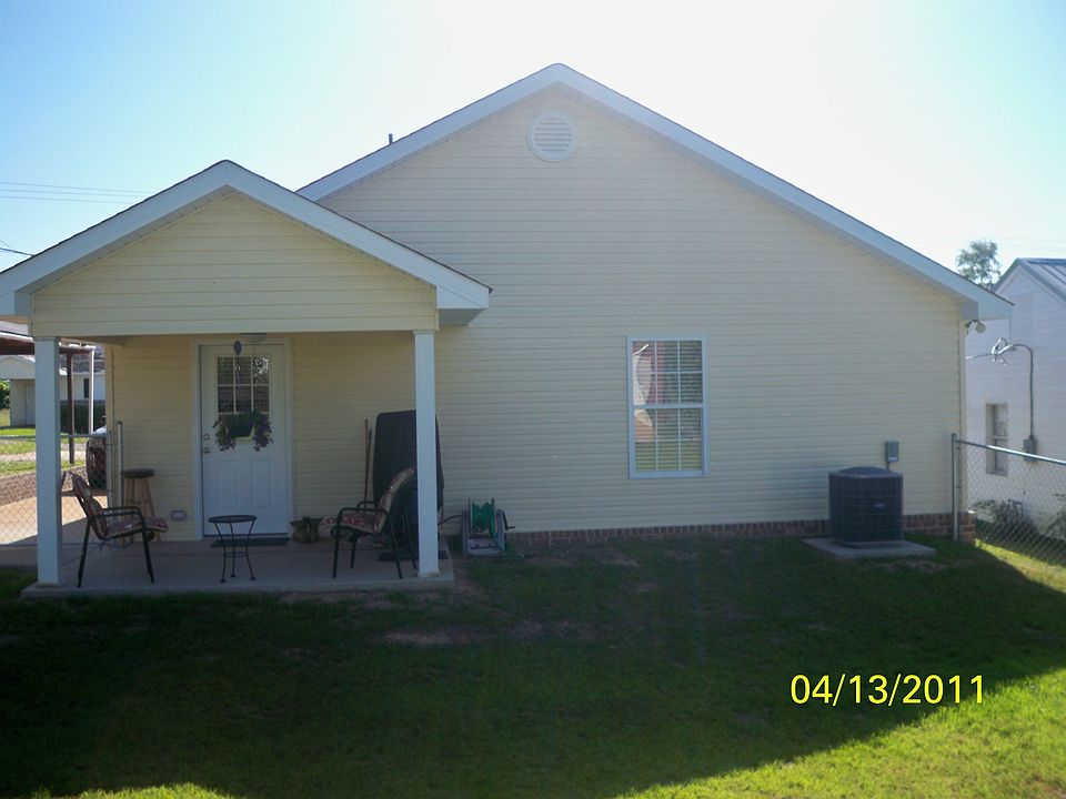 2nd image of 312 26th Ave E