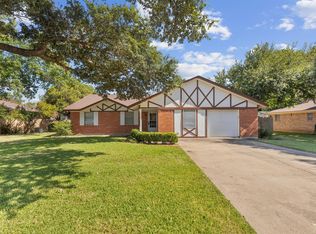 1025 Princeton Pl, Cleburne, TX 76033