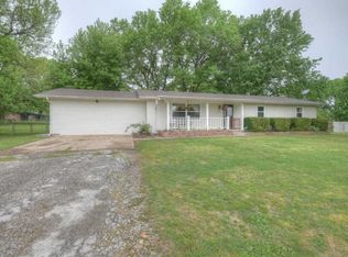 35 Garden Ln, Joplin, MO 64801