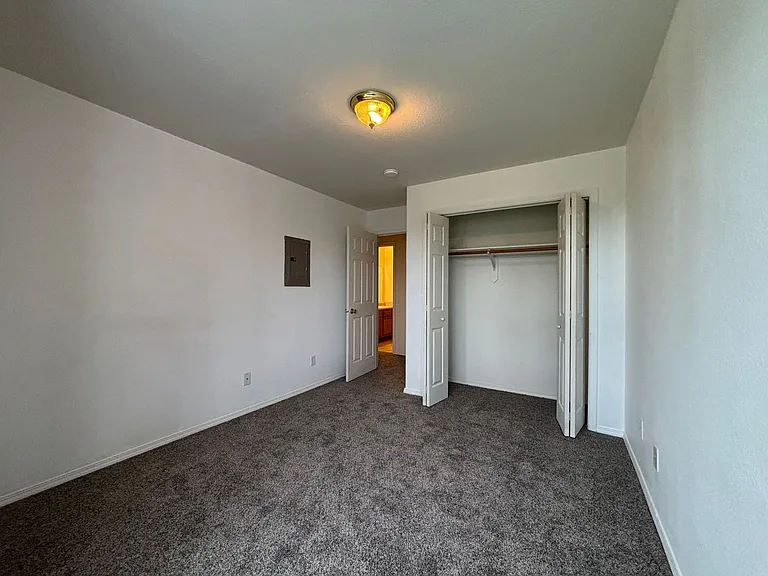 835 Forestglen Dr #6H — Photo 19