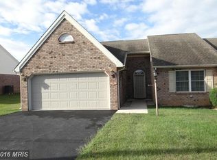 213 Mill Rd, Chambersburg, PA 17201