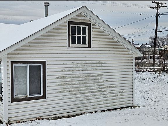 3rd image of 3203 Lawndale St