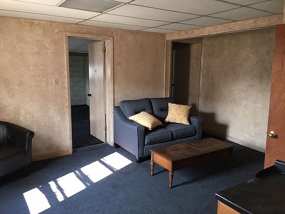 3rd image of 354 East St #C