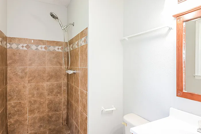 4033 Emerald North Cir — Photo 12