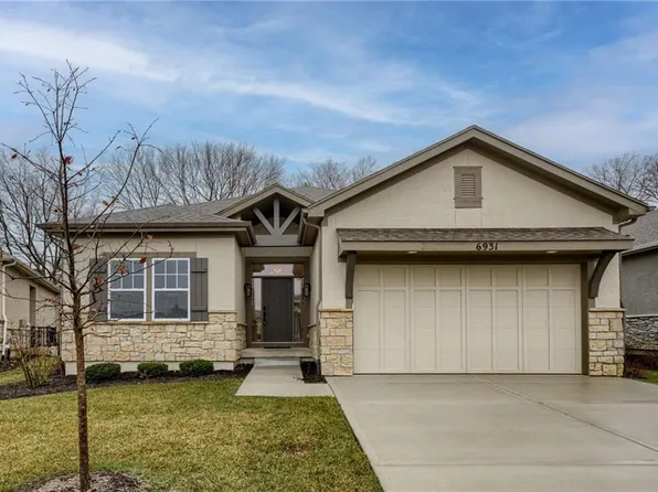 6931 W 162nd Ct, Overland Park, KS 66085