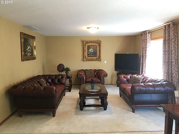 3rd image of 11315 NE 102nd St