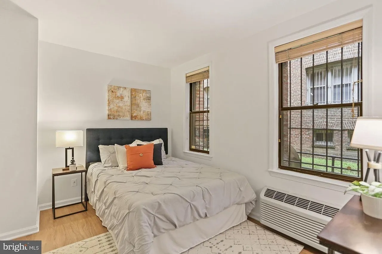 2310 Ashmead Pl NW — Photo 4