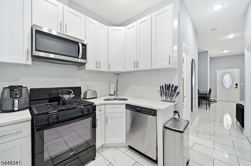 1st image of 153 Danforth Ave