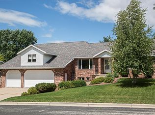 210 Nadig Dr, Fort Atkinson, WI 53538