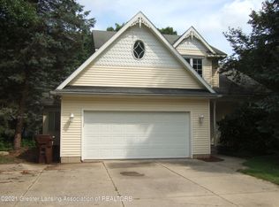 47 E Newman Rd, Williamston, MI 48895