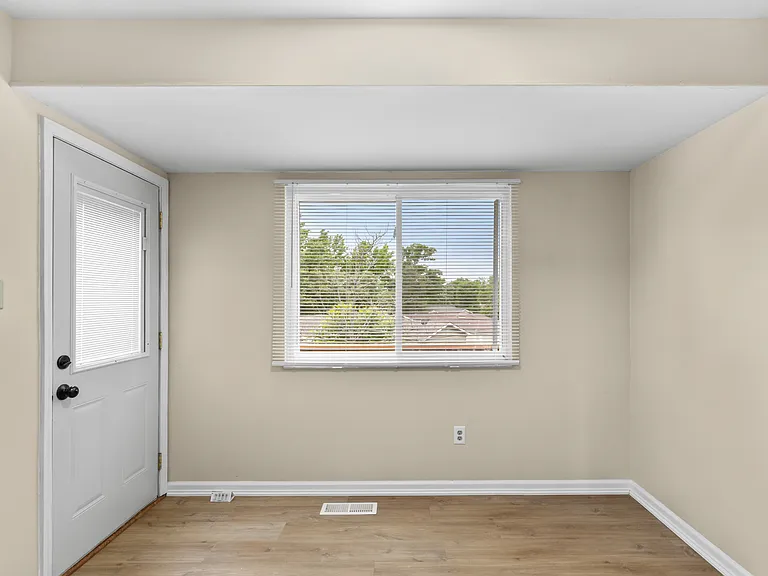 378 Novara Dr — Photo 10