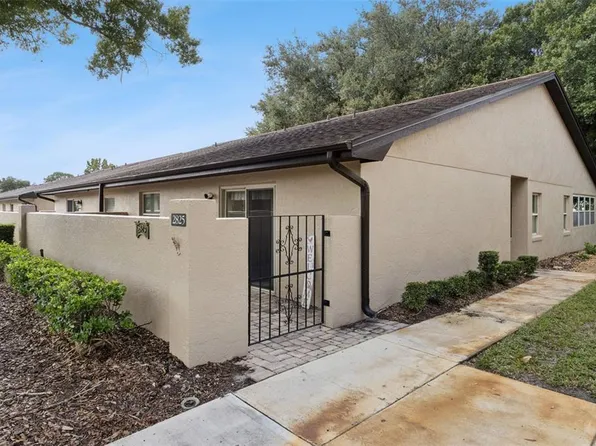 2825 WINGFOOT COURT, WINTER HAVEN, FL 33884