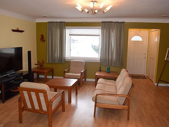 4th image of 1056 Stanwell Dr