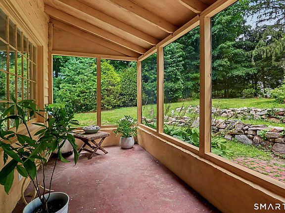 3rd image of 132 Westport Road