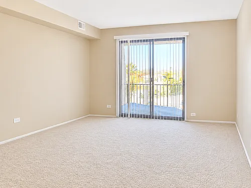 8 Oak Creek Dr #3803 Photo 1 8 Oak Creek Dr #3803 Photo 1